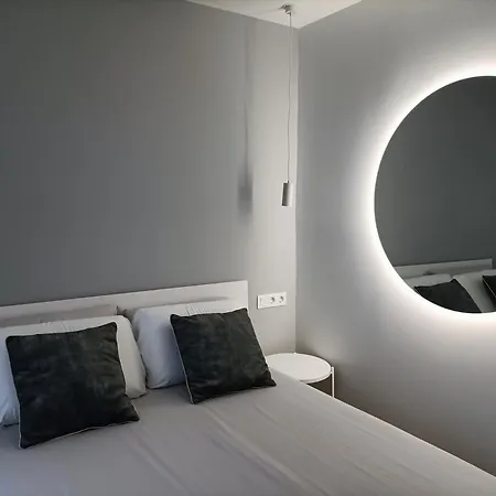Vivienda Turistica Estacion דירה *