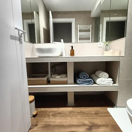 Vivienda Turistica Estacion דירה